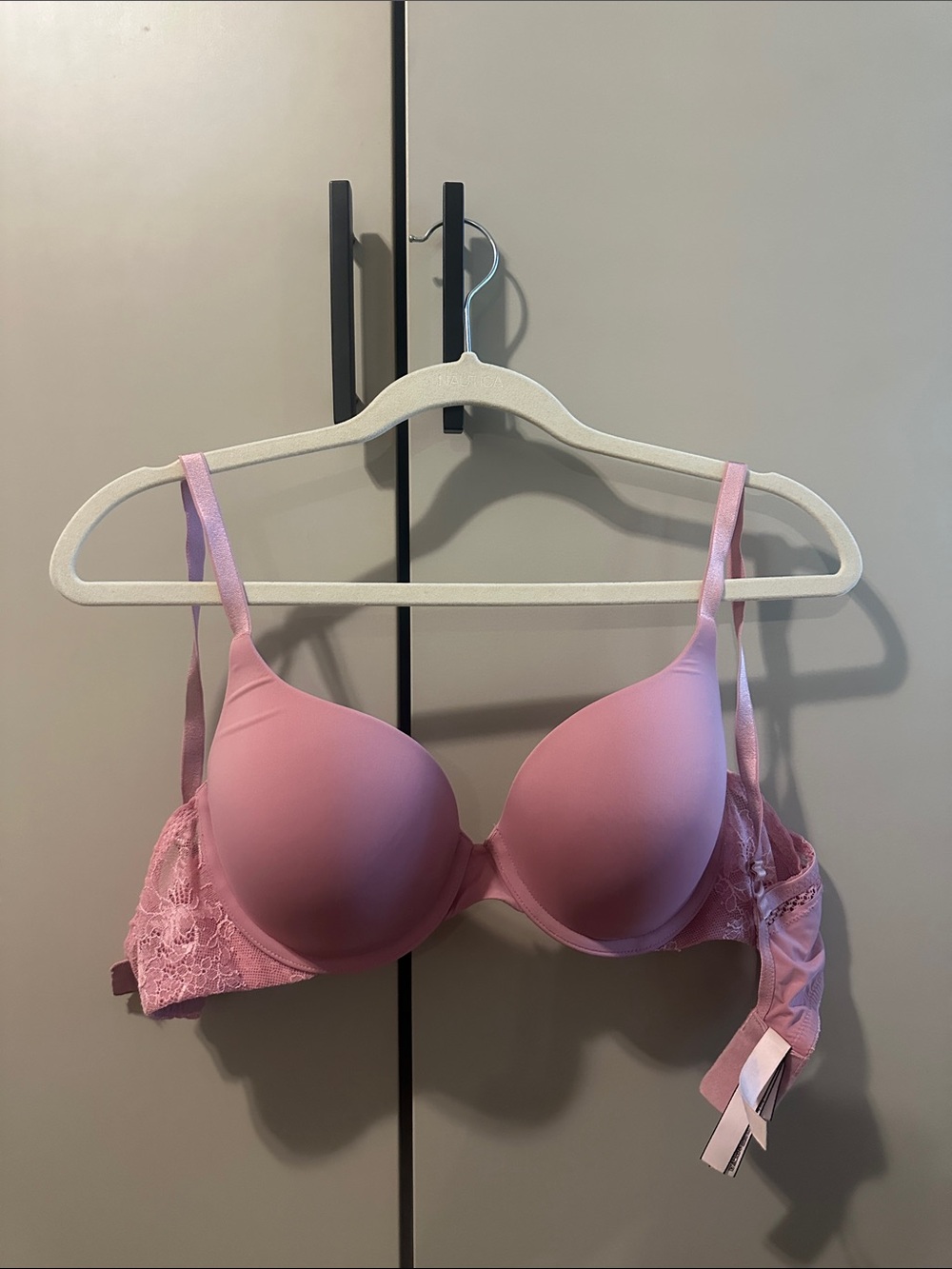Victoria Secret Pink Lace Trim Tshirt Push Up Bra size 34D